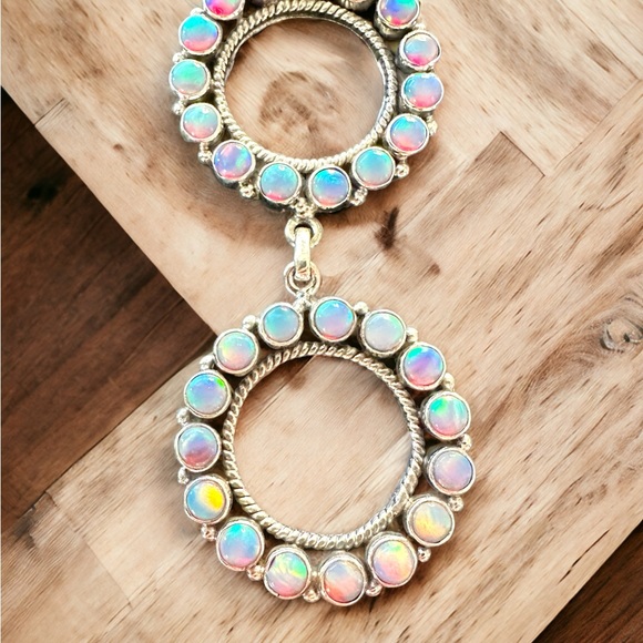 Sterling Silver Ethiopian Opal Conch Necklace & Earrings Set - Picture 9 of 17